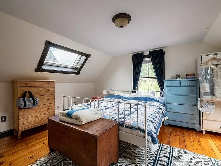 50 Linden St #2 — Photo 9