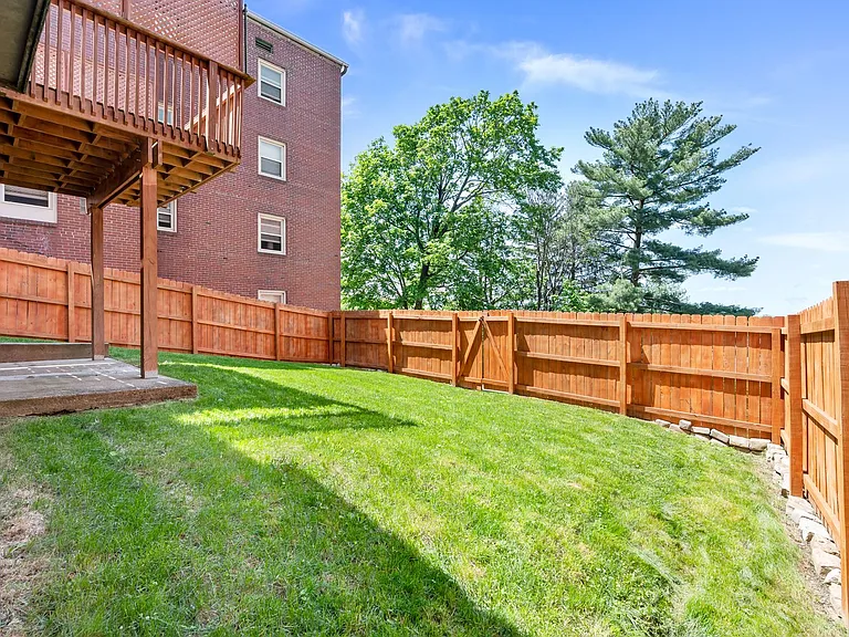 3846 Brownsville Rd — Photo 26