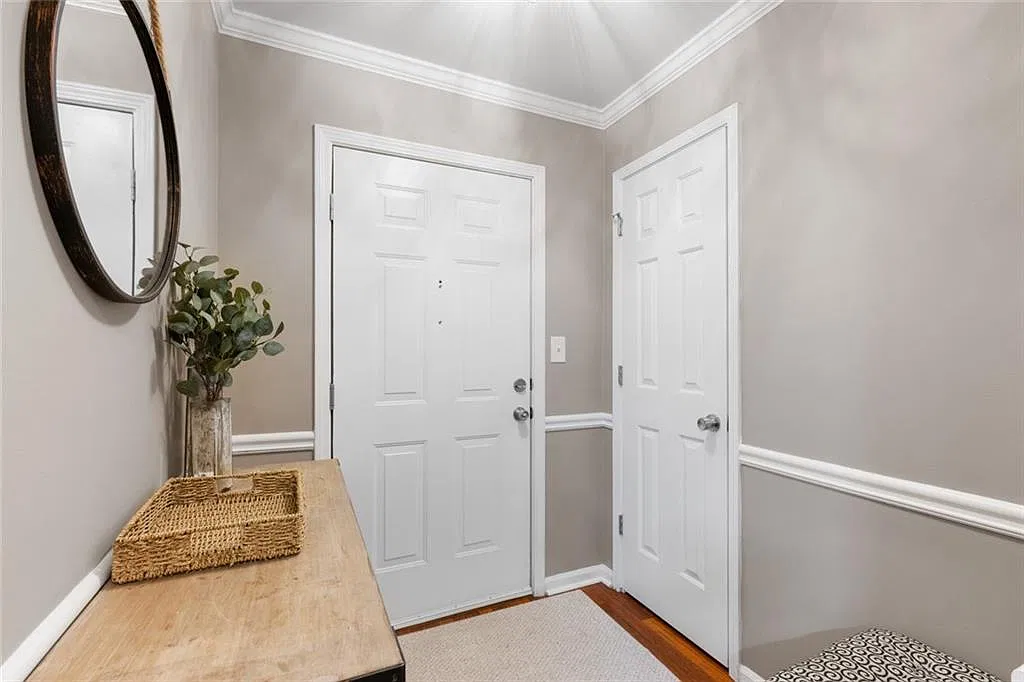 1 bed, 1.0 bath, 1007 sqft, $1,950 — Photo 3