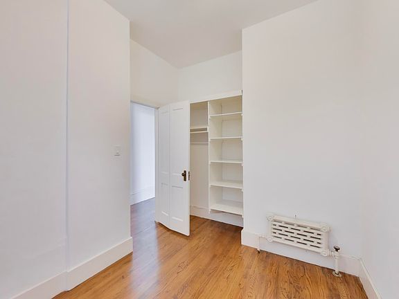 5th image of 2160 Vallejo St APT 4