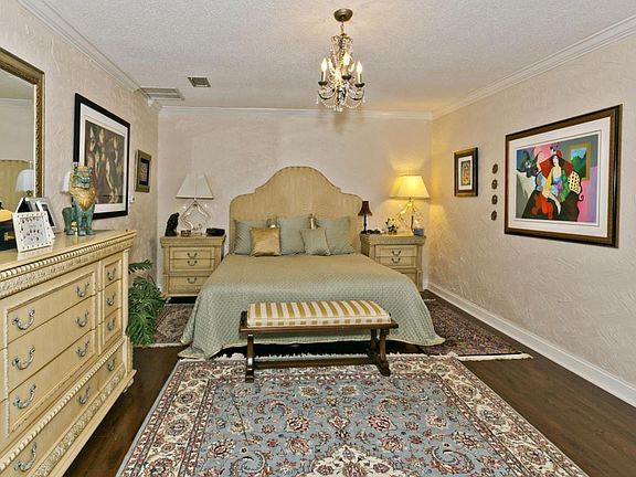 5th image of 10030 Leisure Ln S #128