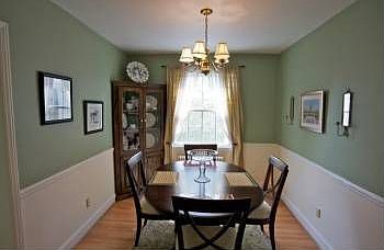 5th image of 4613 Kensington Ave