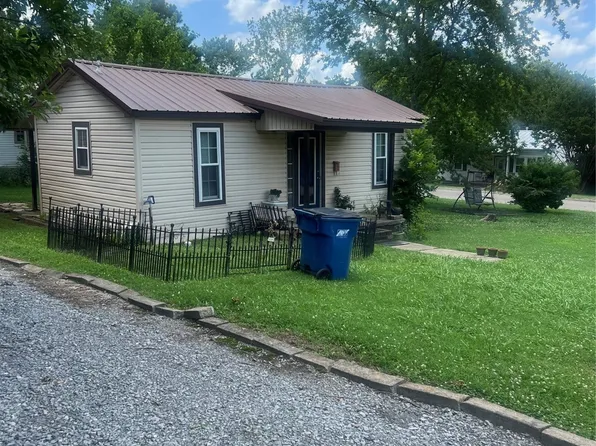 1025 N 5th St, McAlester, OK 74501