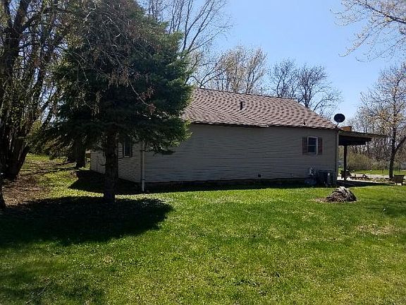5th image of 306 N 5th St