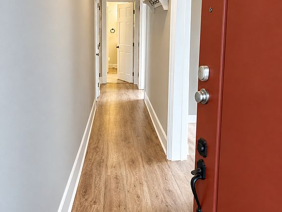 3rd image of 1915 E Cherry St APT B