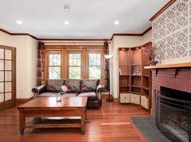 107 Bynner St, Jamaica Plain, MA