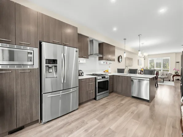 1894 Osprey Dr #166, Tsawwassen, BC V4M 0C3
