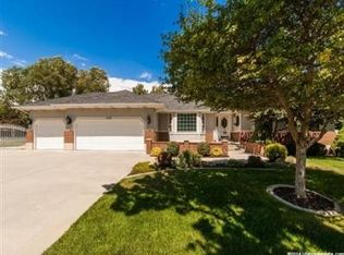 2356 W Canterwood Dr, South Jordan, UT 84095