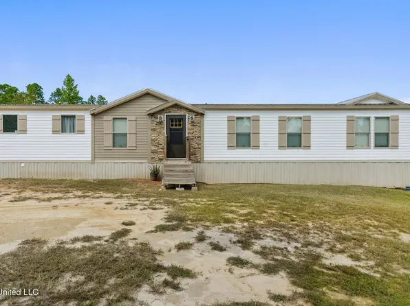 1109 Country Hill Rd, Lucedale, MS 39452