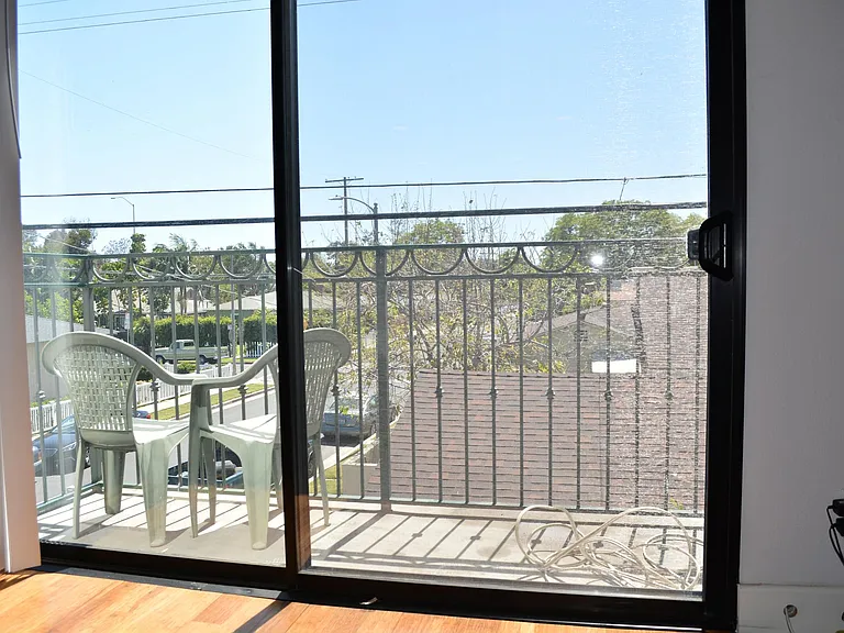 2491 Purdue Ave #201 — Photo 14