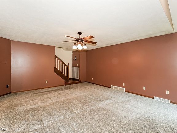 5th image of 64 Eagle Point Dr