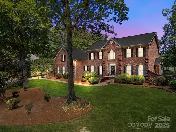 133 Water Oak Ln, Stanfield, NC 28163