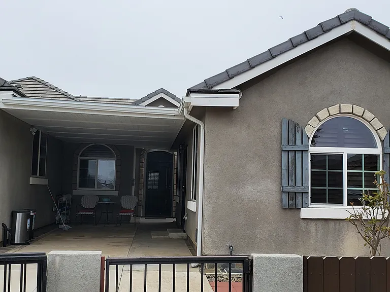 Silver Leaf Dr — Photo 3