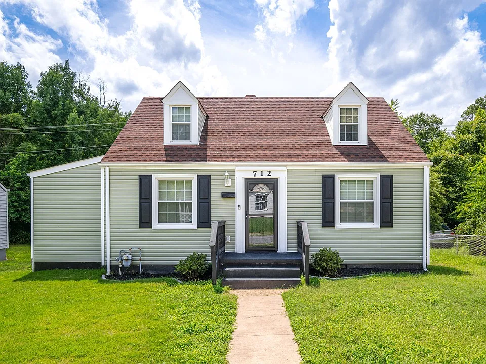 712 Hill Top Dr