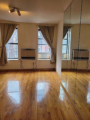 2nd image of 154 Mott St #4CE
