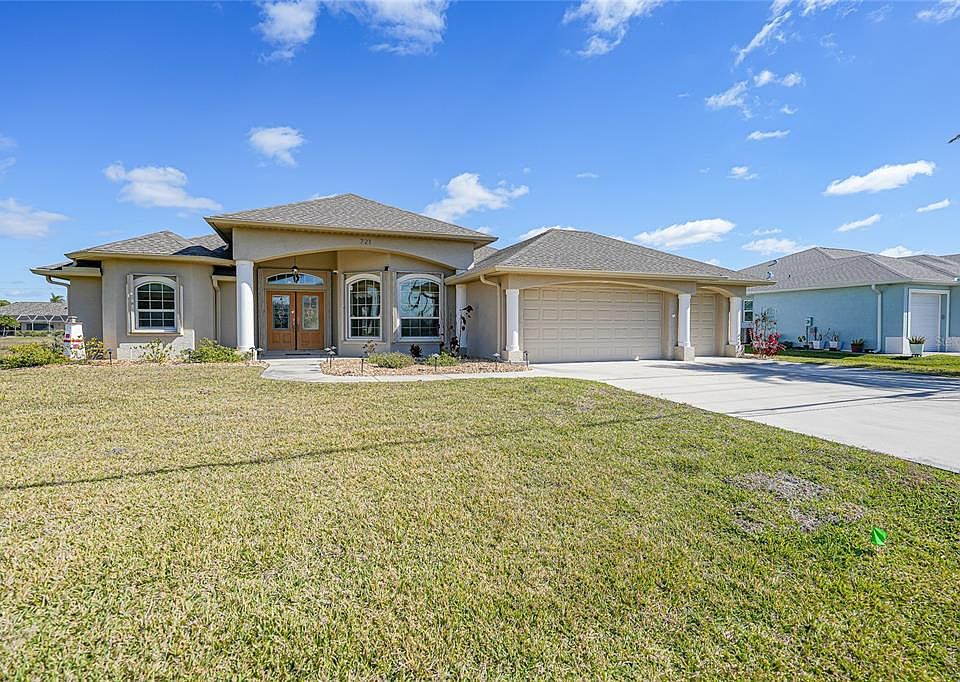 1st image of 721 Rotonda Cir