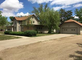 224 W 4th St, Miller, SD 57362