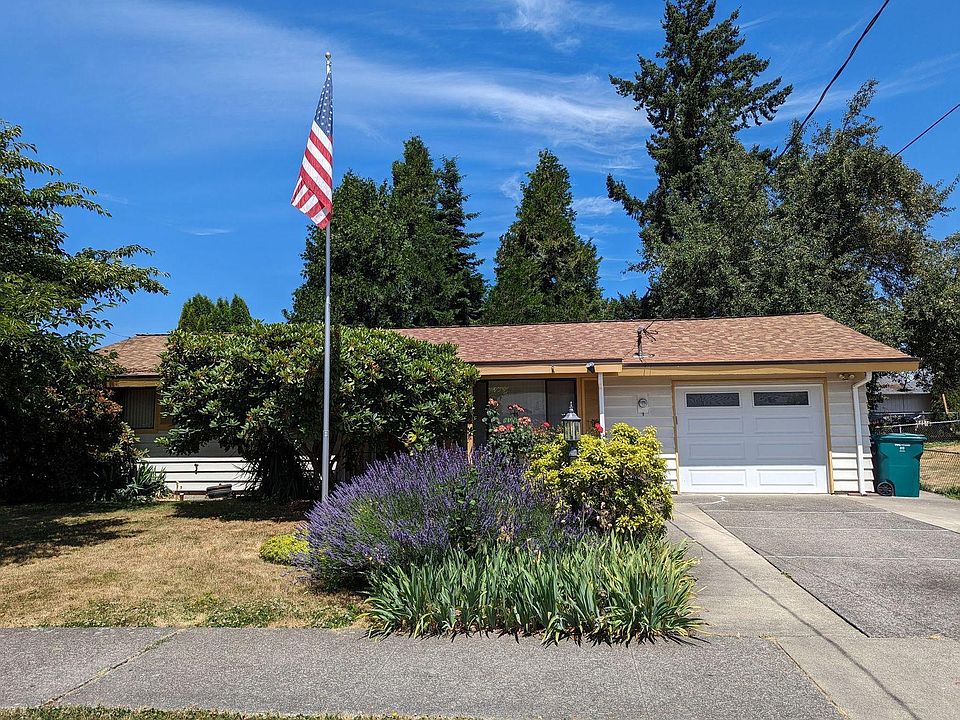 1st image of 707 21st St SE