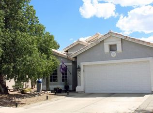 9098 N Safflower Ln, Tucson, AZ 85743