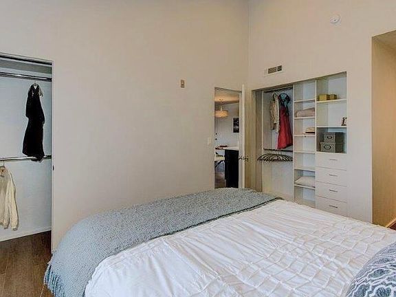 5th image of 3760 Sawtelle Blvd APT 105