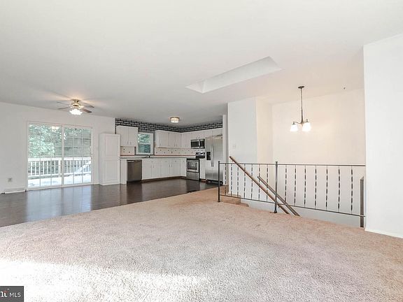 3rd image of 22067 Willis Dr
