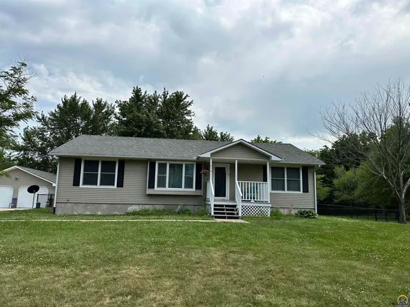 714 Walnut St, Americus, KS 66835