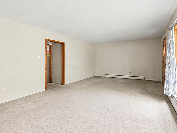 3rd image of 6577 W Shelby Rd