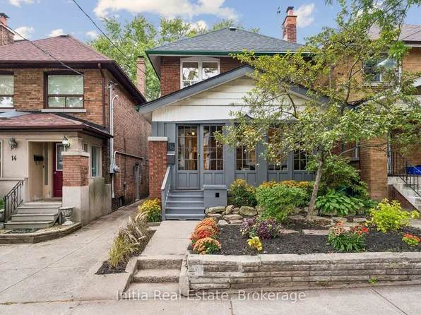 16 Glebemount Ave, Toronto, ON M4C 3R3
