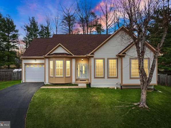 9408 Luke Dr, Manassas Park, VA 20111