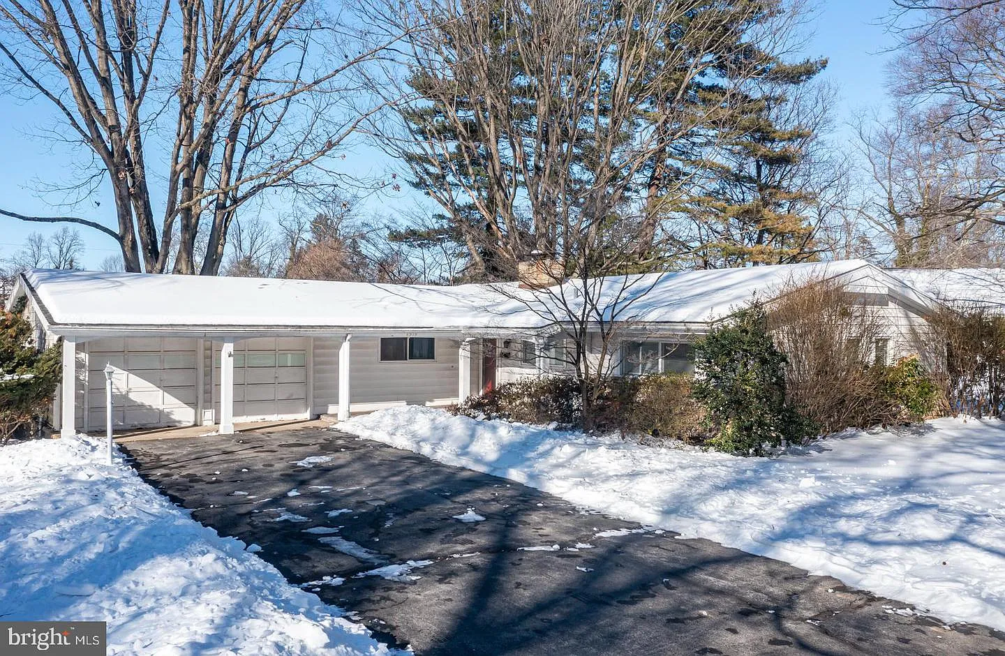 1519 Meadowlark Rd photo 1