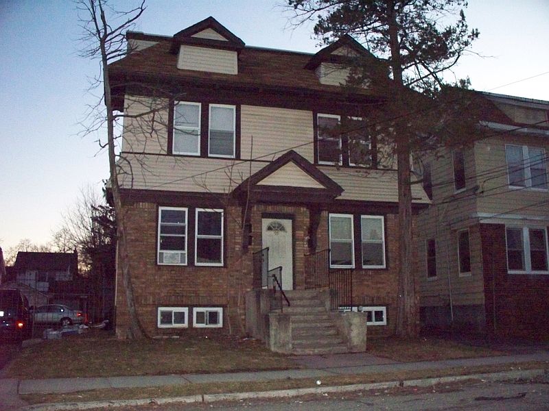 2nd image of 97 Fuller Pl