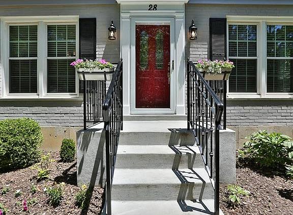 3rd image of 28 Millbrook Ln