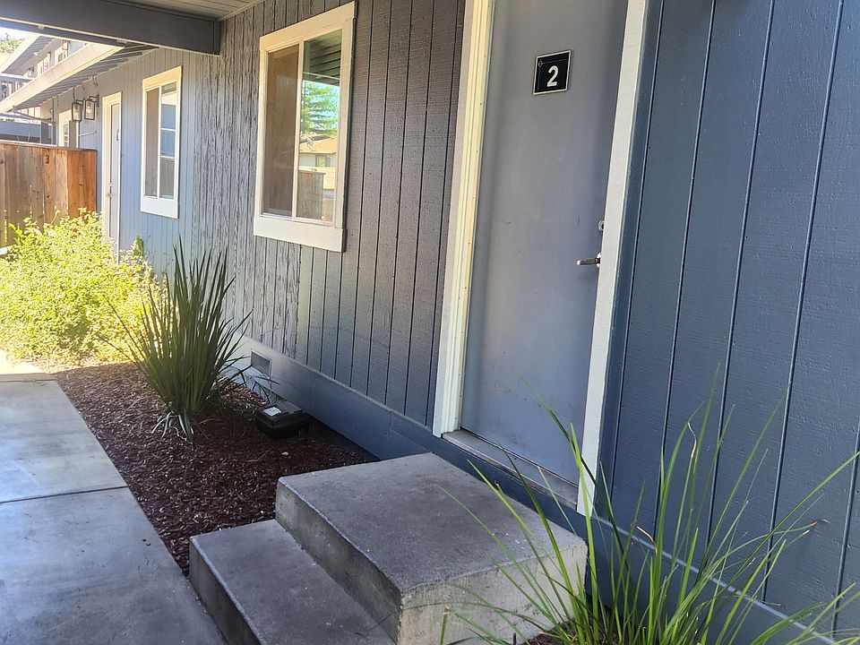 1st image of 647 Dutton Ave #11591201