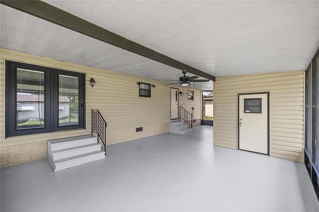 3 bed, 2.0 bath, 1680 sqft, $1,800 — Photo 2