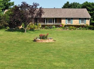 1929 Lora Ln NW, Canal Winchester, OH 43110