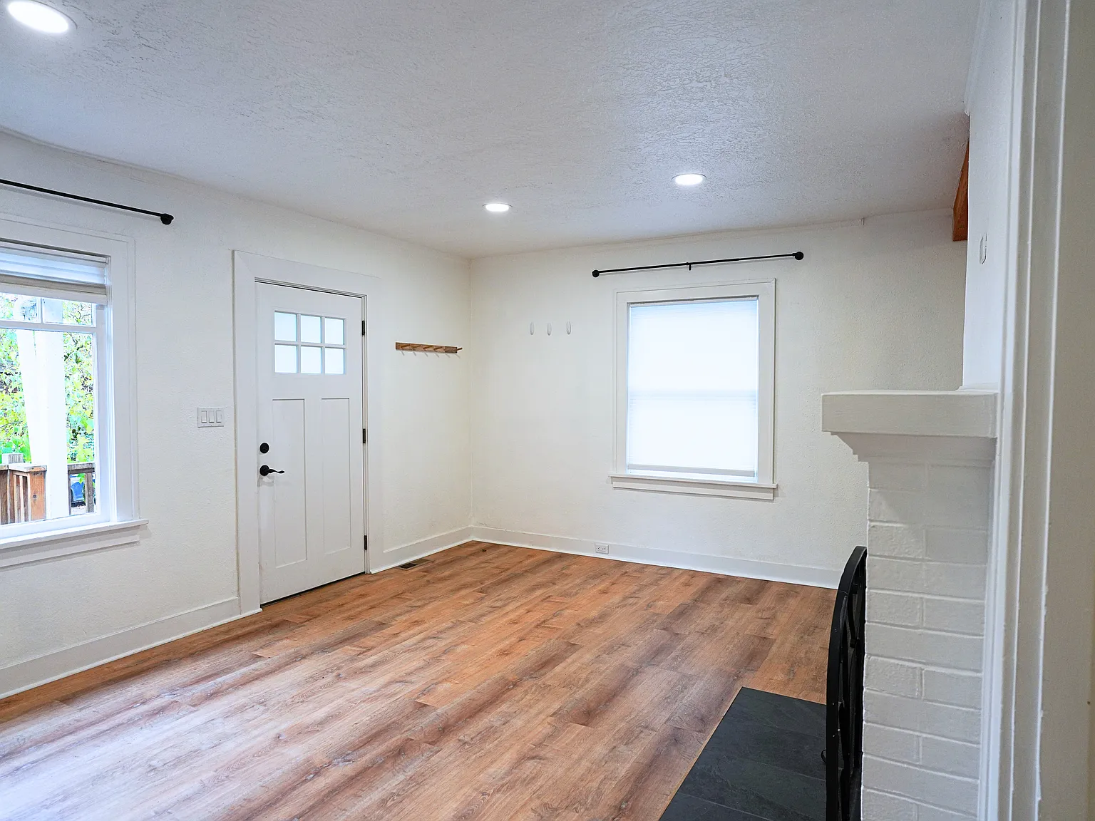 3390 SE 8th Ave — Photo 4