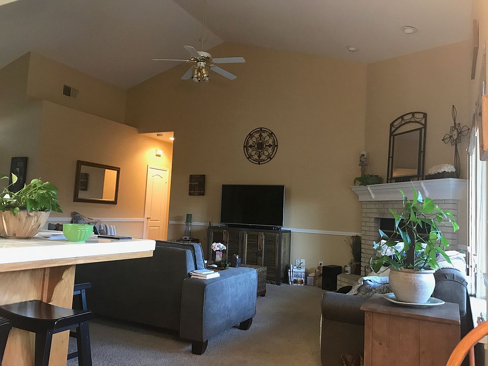 1st image of 2687 E Cole Ave