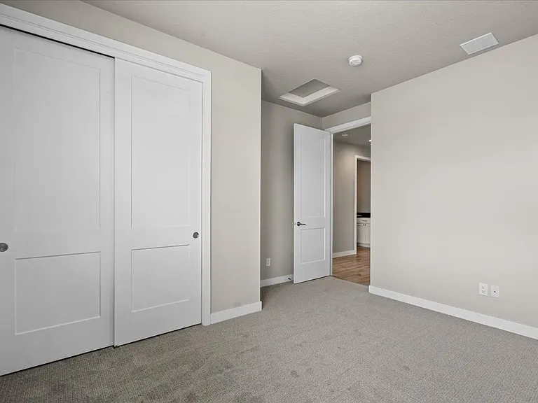 5209 E Hope Ave — Photo 30