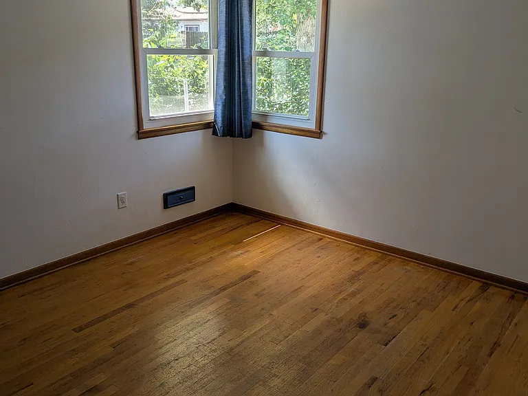3612 Lancashire St — Photo 10