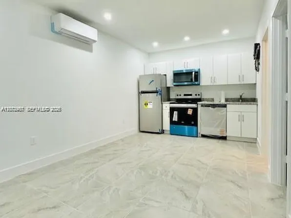3300 SW 80th Ave, Miami, FL 33155