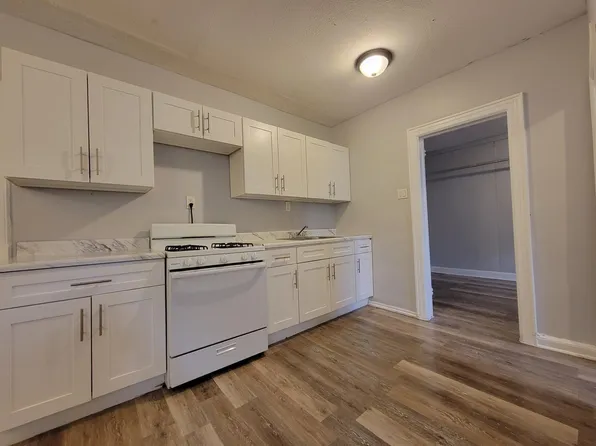 129 Scofield St #13E, Newark, NJ 07106