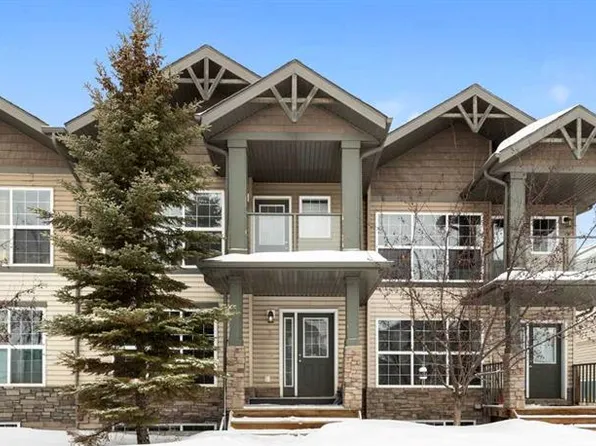 400 E Sparrow Hawk Dr #3, Wood Buffalo, AB T9K 0Y7