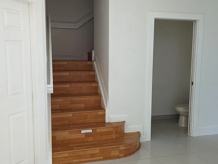 15089 SW 8th Ter — Photo 6