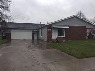 1560 W 97th Pl, Crown Point, IN 46307