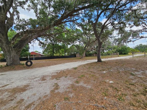 1641 Thompson Rd, Lithia, FL 33547