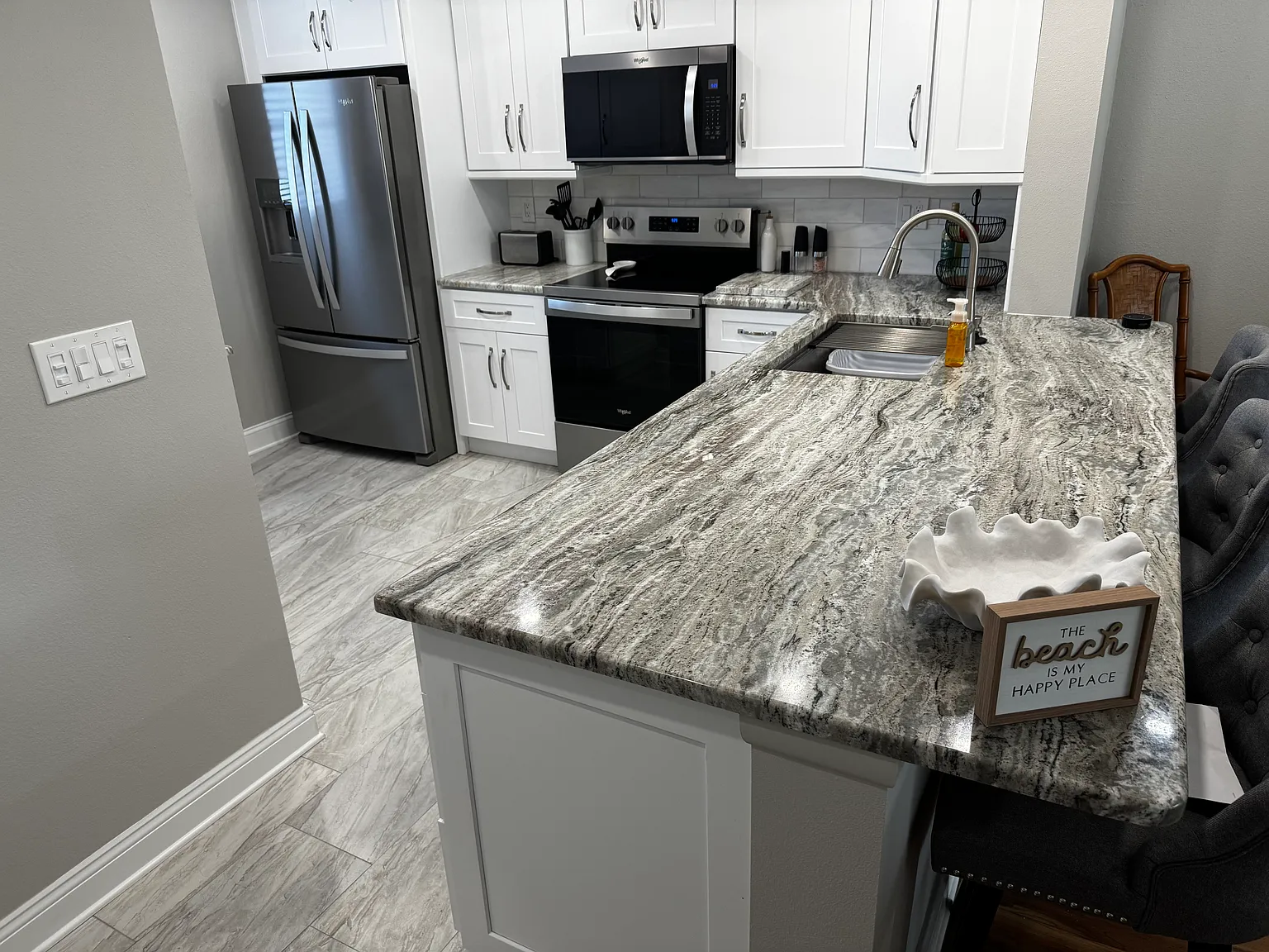 2 bed, 1202 sqft, $3,300 — Photo 2