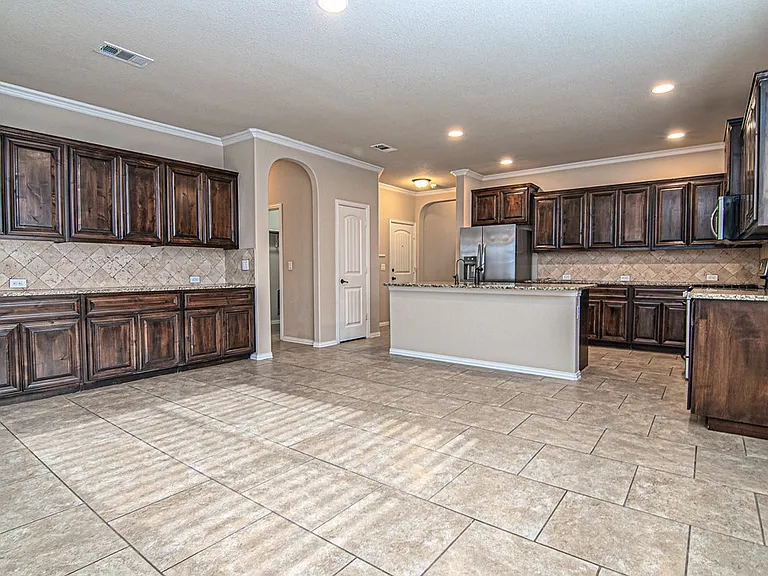 6612 Colony Rd — Photo 3