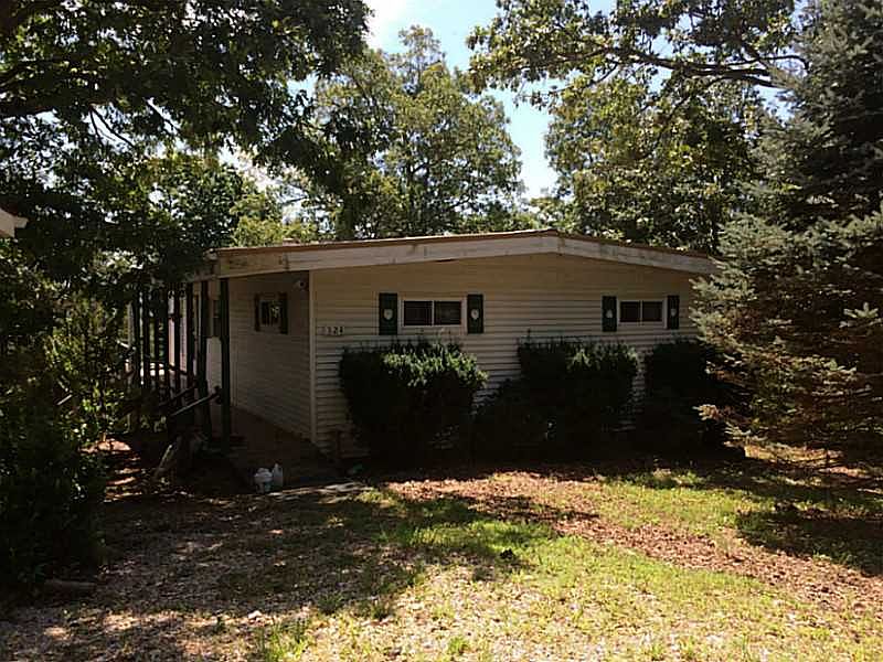 2nd image of 324 Madison 2300 St #2300