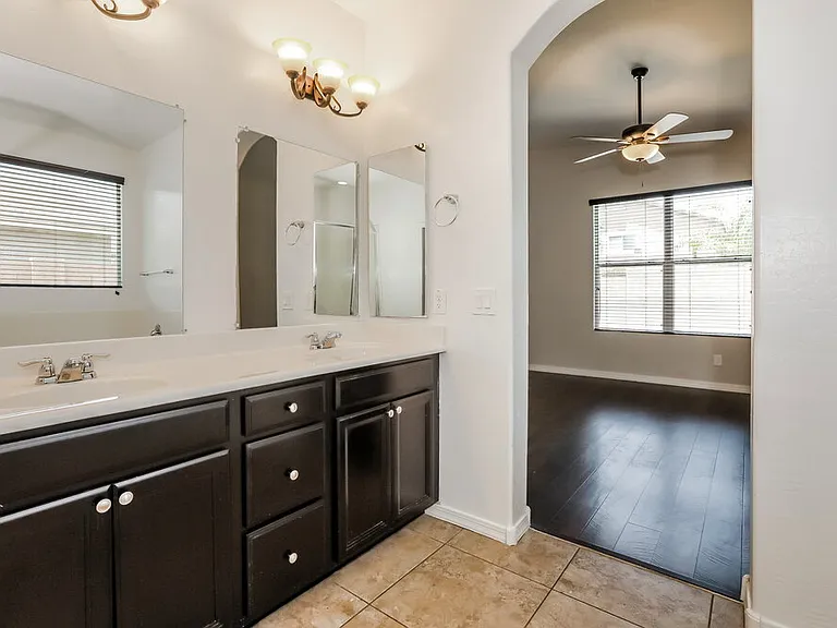 22258 E Cherrywood Ct — Photo 11