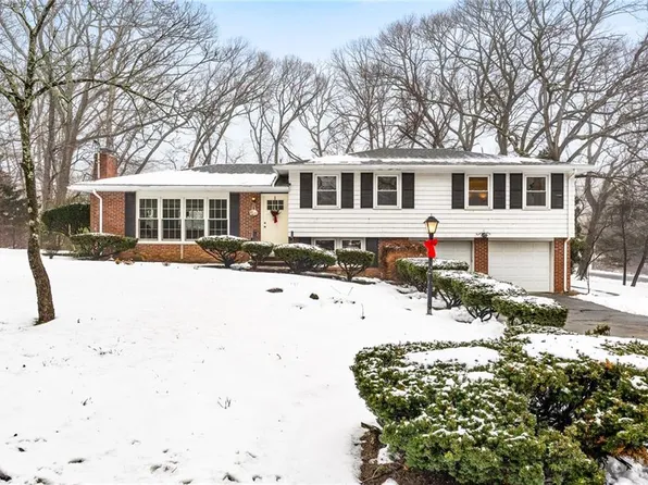 615 Middle Rd, East Greenwich, RI 02818